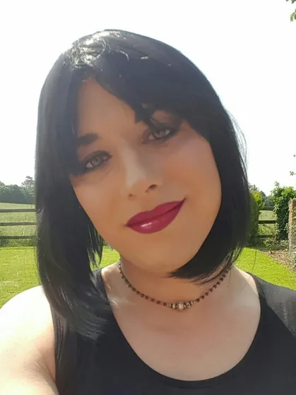 annie-trans-nice